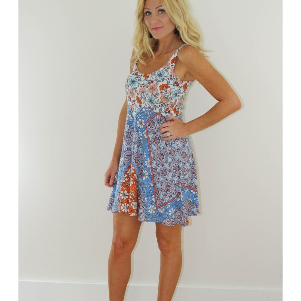 😱  Blue orange white comfy knit summer sun dress